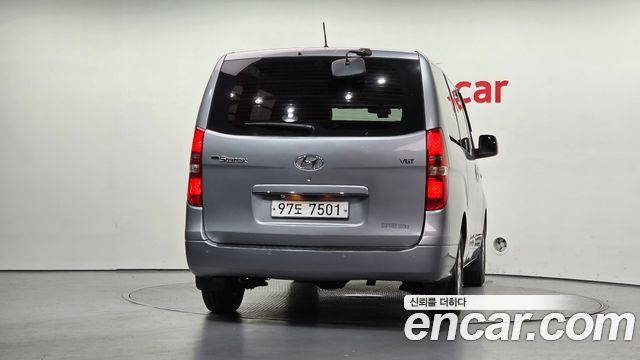 Hyundai Starex 2017 — photo 4
