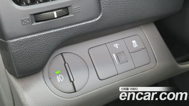 Hyundai Starex 2017 — photo 17