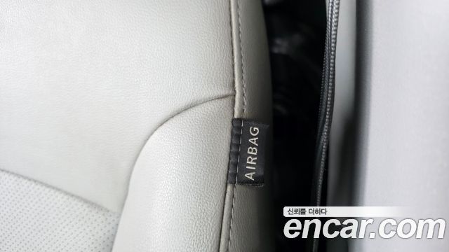 Hyundai Starex 2017 — photo 22