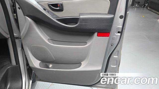 Hyundai Starex 2017 — photo 14