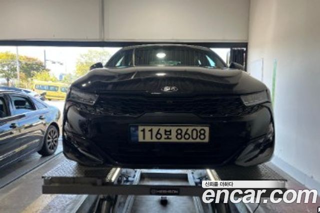 Kia K5 2021 — photo 1