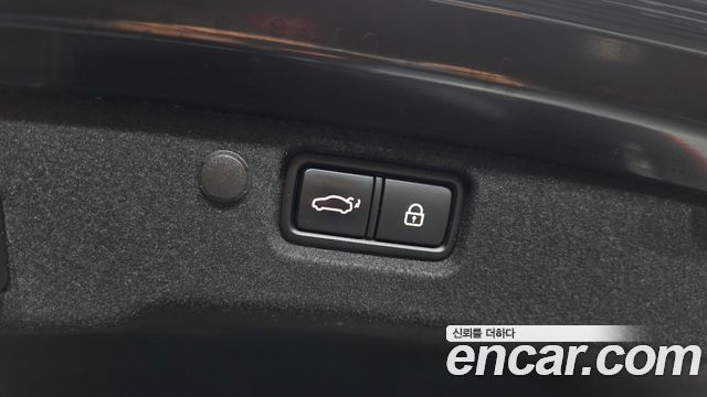 Kia K7 2020 — photo 23