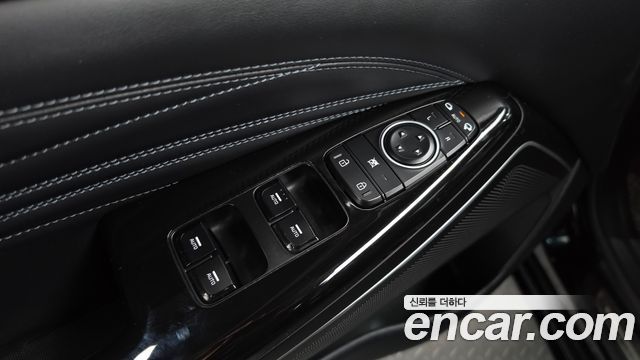 Kia K7 2020 — photo 29