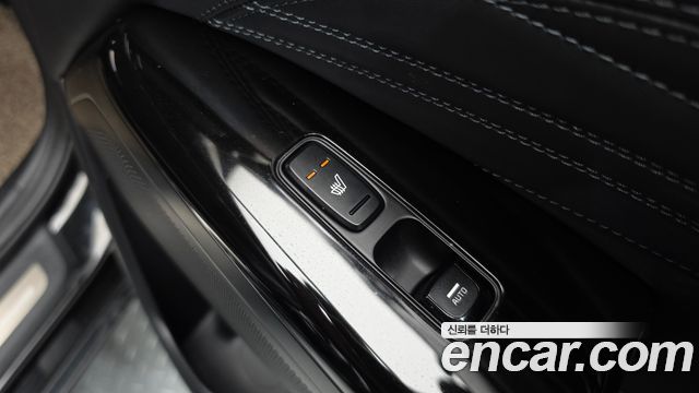 Kia K7 2020 — photo 30