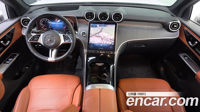 Mercedes-Benz GLC-Class 2024 — photo 10