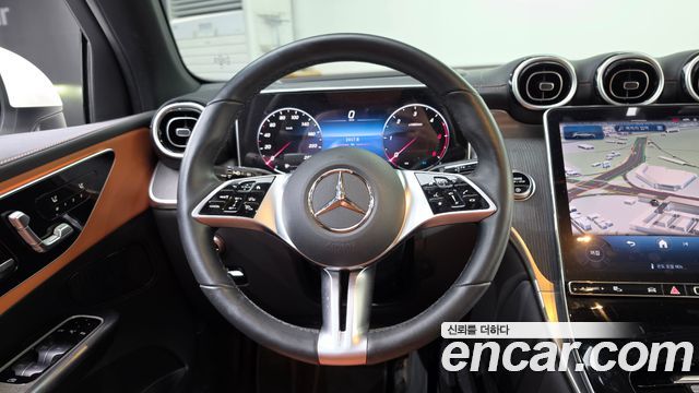 Mercedes-Benz GLC-Class 2024 — photo 19