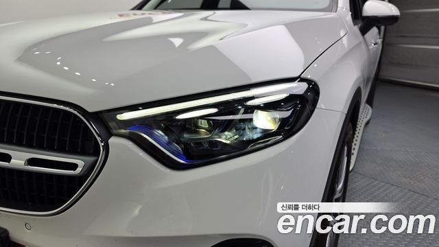 Mercedes-Benz GLC-Class 2024 — photo 8