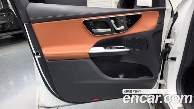 Mercedes-Benz GLC-Class 2024 — photo 14