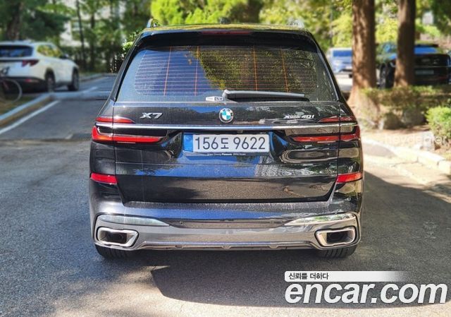 BMW X7 2025 — photo 2