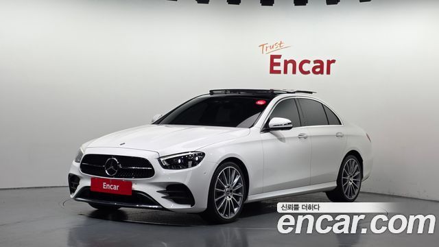 Mercedes-Benz E-Class 2022 — photo 1