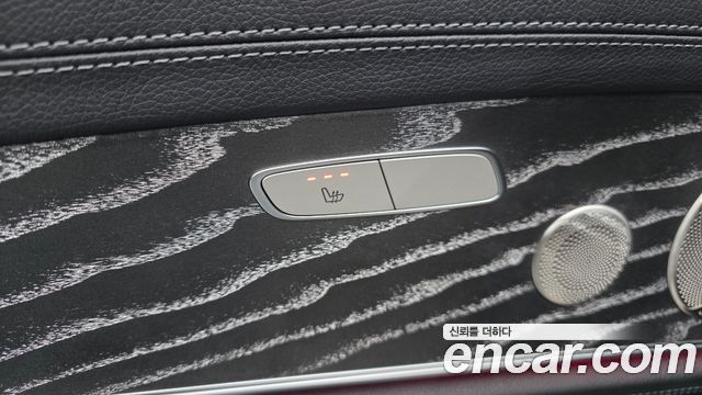 Mercedes-Benz E-Class 2022 — photo 26