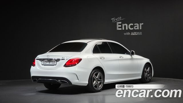 Mercedes-Benz C-Class 2019 — photo 2
