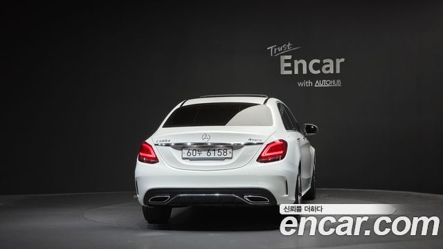 Mercedes-Benz C-Class 2019 — photo 4