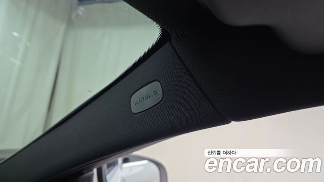 Mercedes-Benz C-Class 2019 — photo 29