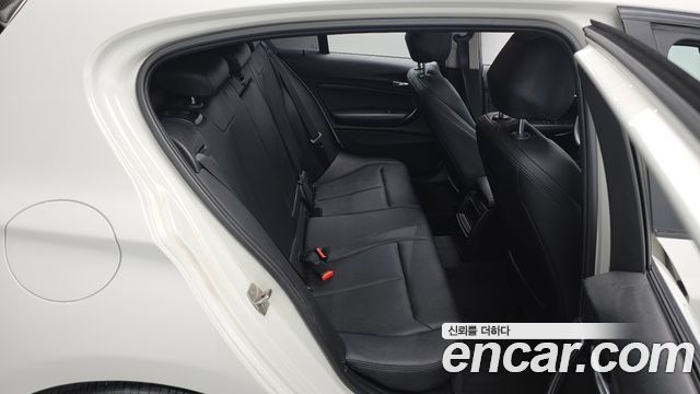 BMW 1-Series 2013 — photo 11