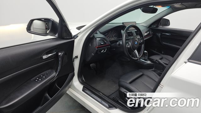 BMW 1-Series 2013 — photo 12