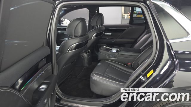 Genesis G90 2022 — photo 18