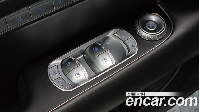 Genesis G90 2022 — photo 26