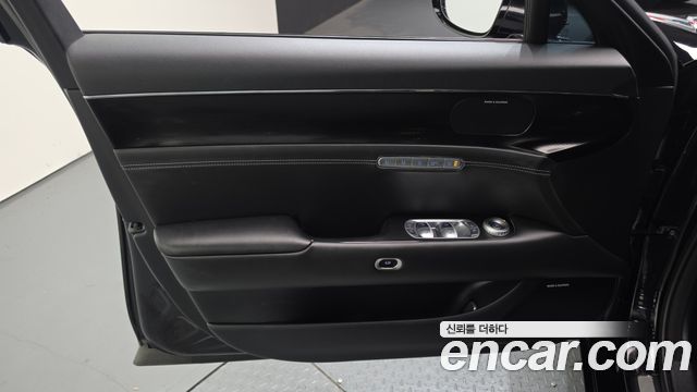 Genesis G90 2022 — photo 14