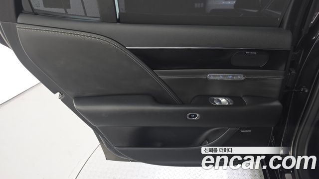 Genesis G90 2022 — photo 15