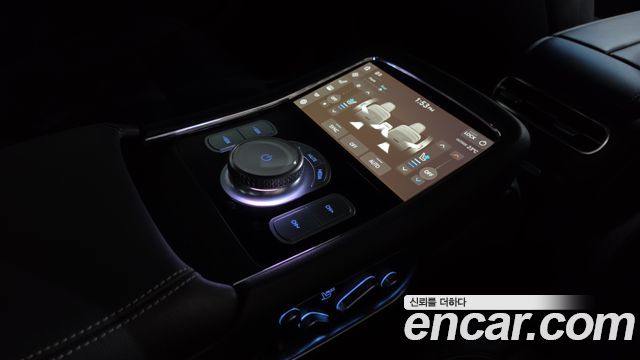 Genesis G90 2022 — photo 31