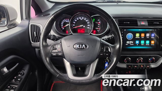 Kia pride 2016 — photo 12