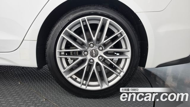 Genesis G70 2020 — photo 7