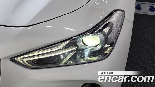 Genesis G70 2020 — photo 8