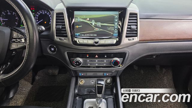 KG Mobility Rexton 2018 — photo 23