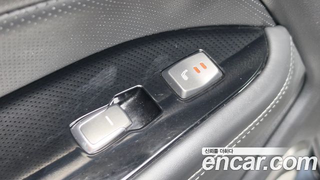 KG Mobility Rexton 2018 — photo 30