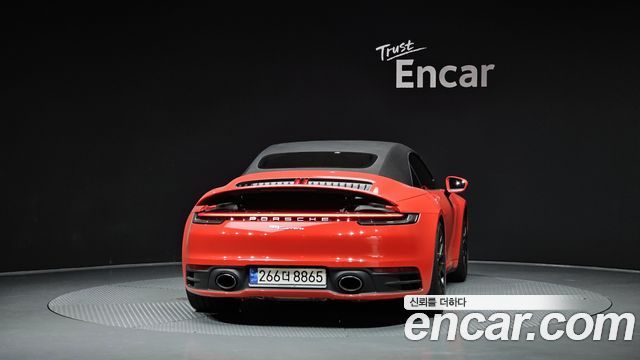 Porsche 911 2022 — photo 4