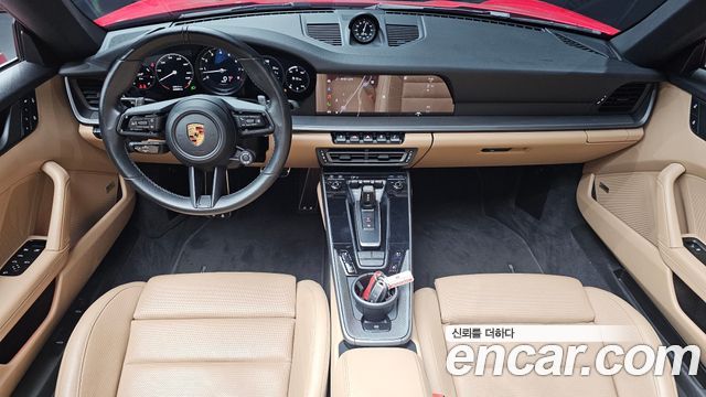 Porsche 911 2022 — photo 10