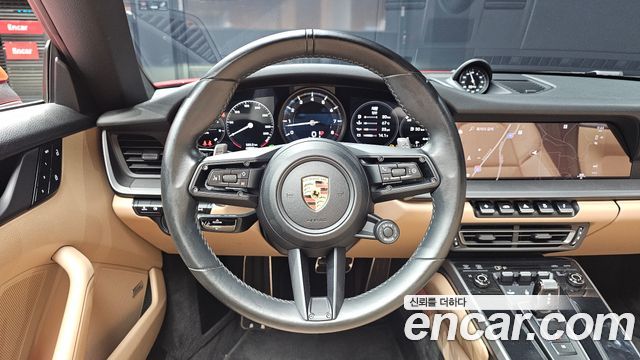 Porsche 911 2022 — photo 18