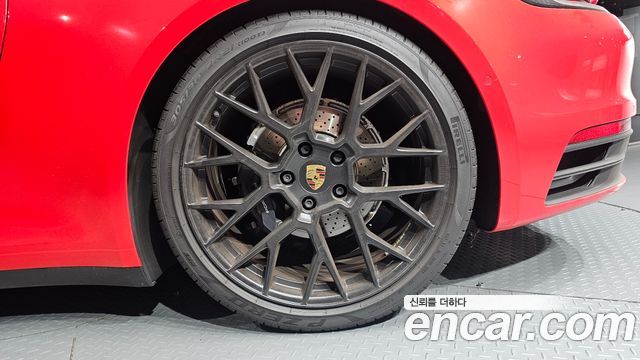 Porsche 911 2022 — photo 7