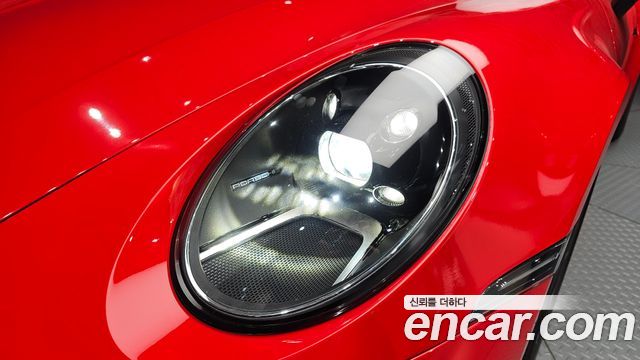 Porsche 911 2022 — photo 8