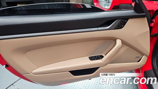 Porsche 911 2022 — photo 14