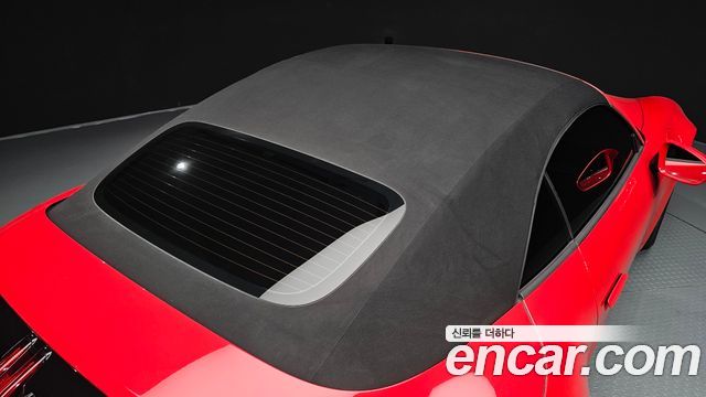 Porsche 911 2022 — photo 35