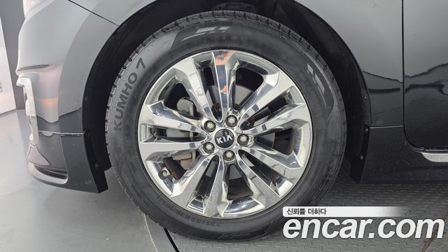 Kia Canival 2015 — photo 5