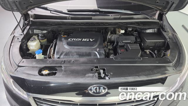 Kia Canival 2015 — photo 6