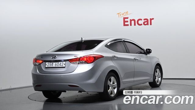 Hyundai AVANTE 2014 — photo 2