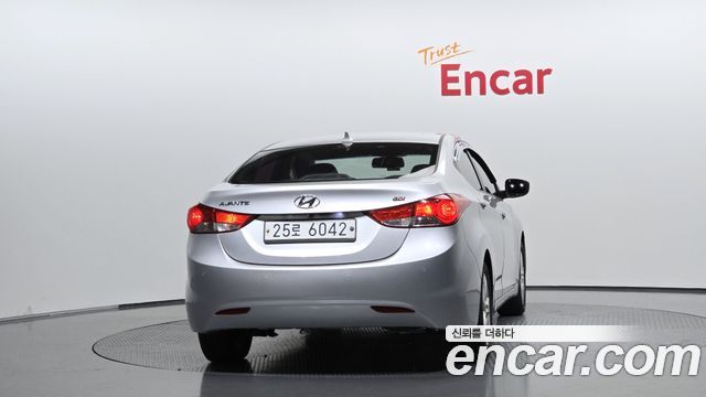 Hyundai AVANTE 2014 — photo 4