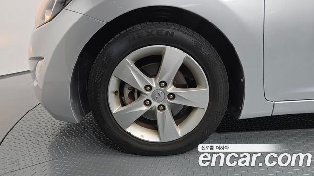 Hyundai AVANTE 2014 — photo 5