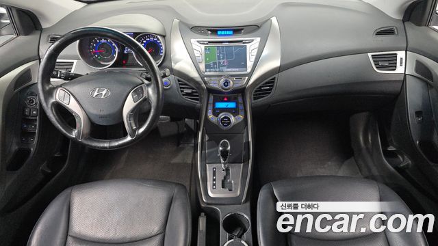 Hyundai AVANTE 2014 — photo 10