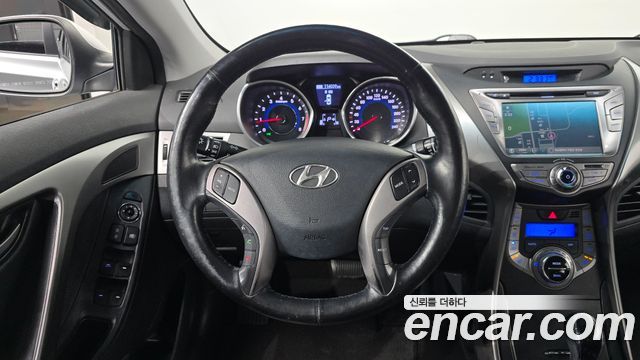 Hyundai AVANTE 2014 — photo 19