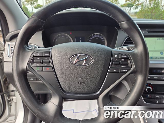 Hyundai Sonata 2015 — photo 13