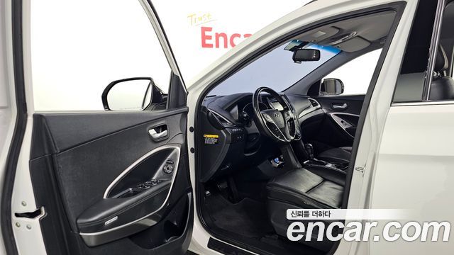 Hyundai Santafe 2017 — photo 13