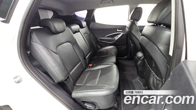 Hyundai Santafe 2017 — photo 18
