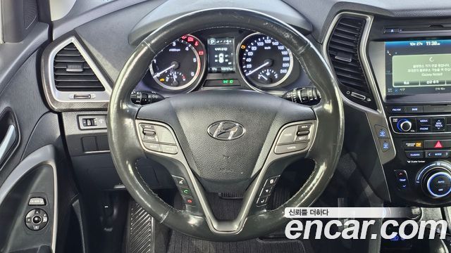 Hyundai Santafe 2017 — photo 21