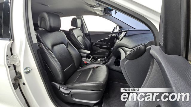 Hyundai Santafe 2017 — photo 16