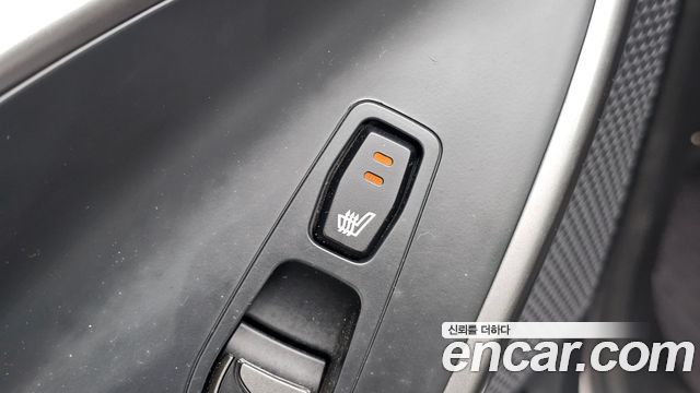 Hyundai Santafe 2017 — photo 30